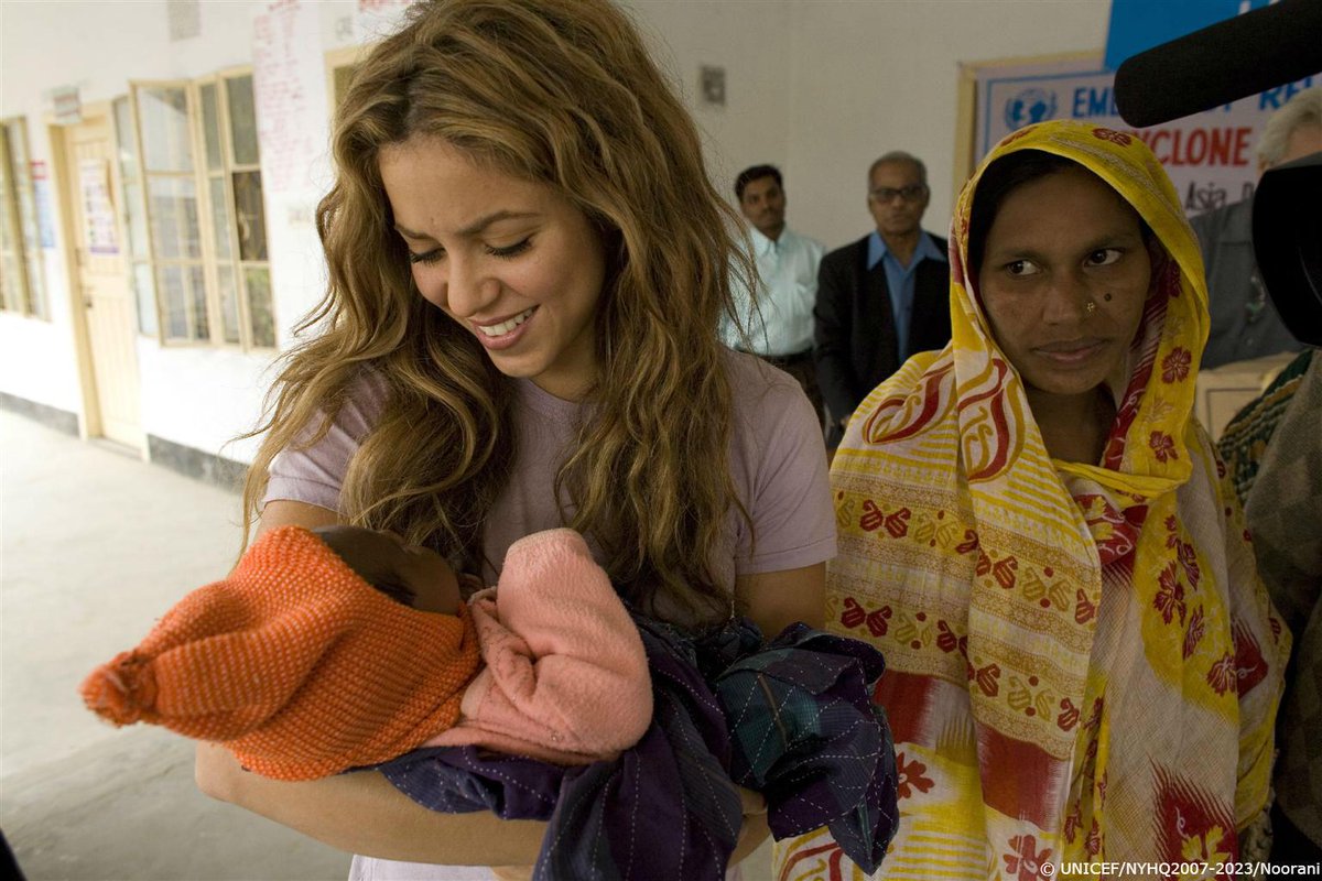 RT @UNICEF: Investing early in children is an urgent matter, says our Goodwill Ambassador @Shakira http://t.co/gw2EA7JGlI #UNGA http://t.co…