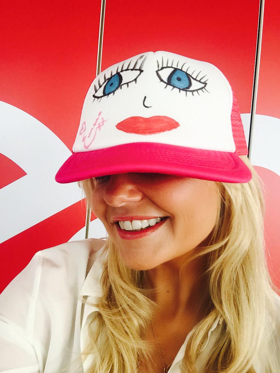 RT @makenoise: .@thisisheart's @EmmaBunton is getting ready to #DressLoud and #MakeSomeNoise on 8th Oct! http://t.co/YFTc35tgsk http://t.co…