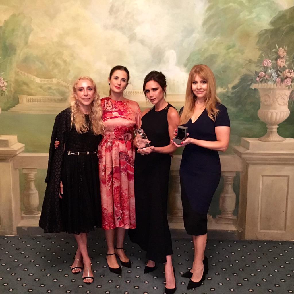 Thank you Evie, @liviafirth and @francasozzani for honouring me with the #fashion4development award @UNAIDS x vb http://t.co/WtbC822REh