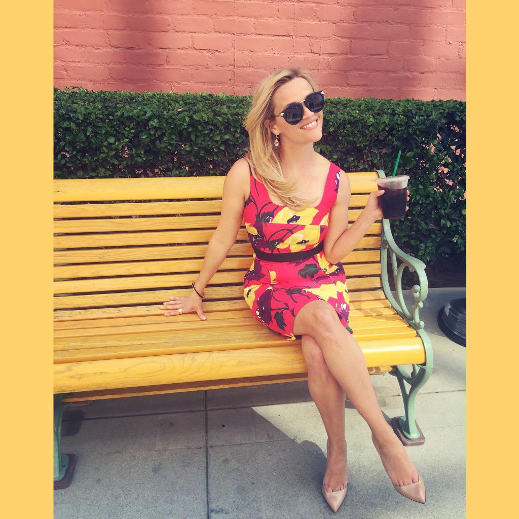 Wait! Stop the presses! It's #NationalCoffeeDay?!!!!! (did you get my pun?...????; dress @draperjamesgirl) http://t.co/nerP7X6TtZ