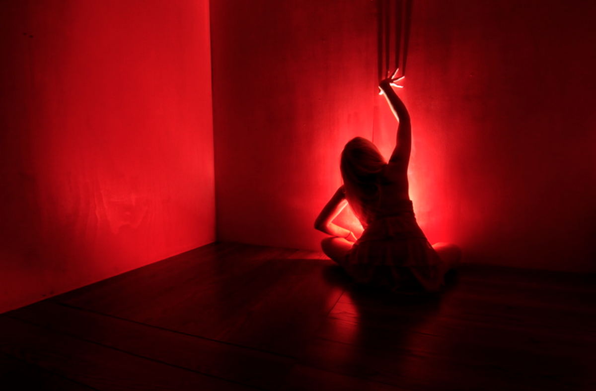 RT @hitRECord  Capture the color red w/ your camera for the new #LensProject challenge -- http://t.co/atP9kMsUqy http://t.co/LWxETu5ggV