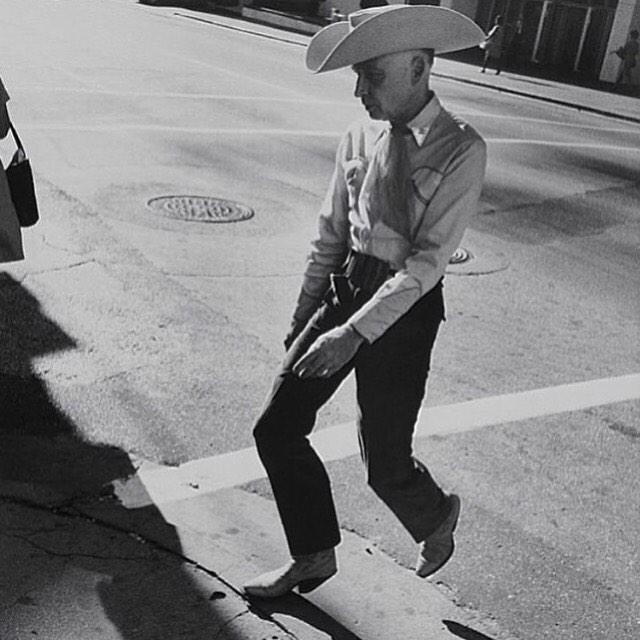 Happy #nationaltacoday - anyone know where I can get one of these taco-hats? http://t.co/C2d5usHq6i