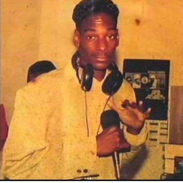 Snoop Rock. Ski. 90. Before a deal.  Hahahahahah. Sharp as a thumb tact ????✨???????????? http://t.co/HCKrNKkQQm http://t.co/w4KUQIGsfn