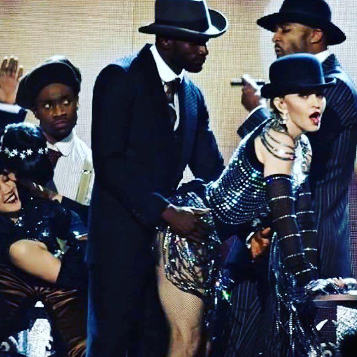 I believe this Man is Molesting Me!????????. ❤️ #rebelhearttour http://t.co/miVYKrwWIb