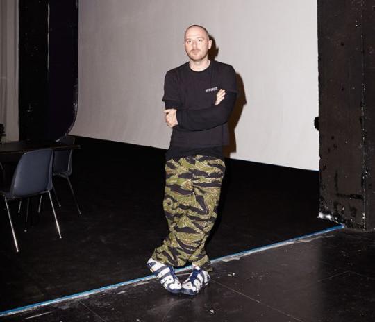 Balenciaga names vetements’ demna gvasalia as new artistic director Balenciaga names vetements’ demna gvasalia as new artistic director
