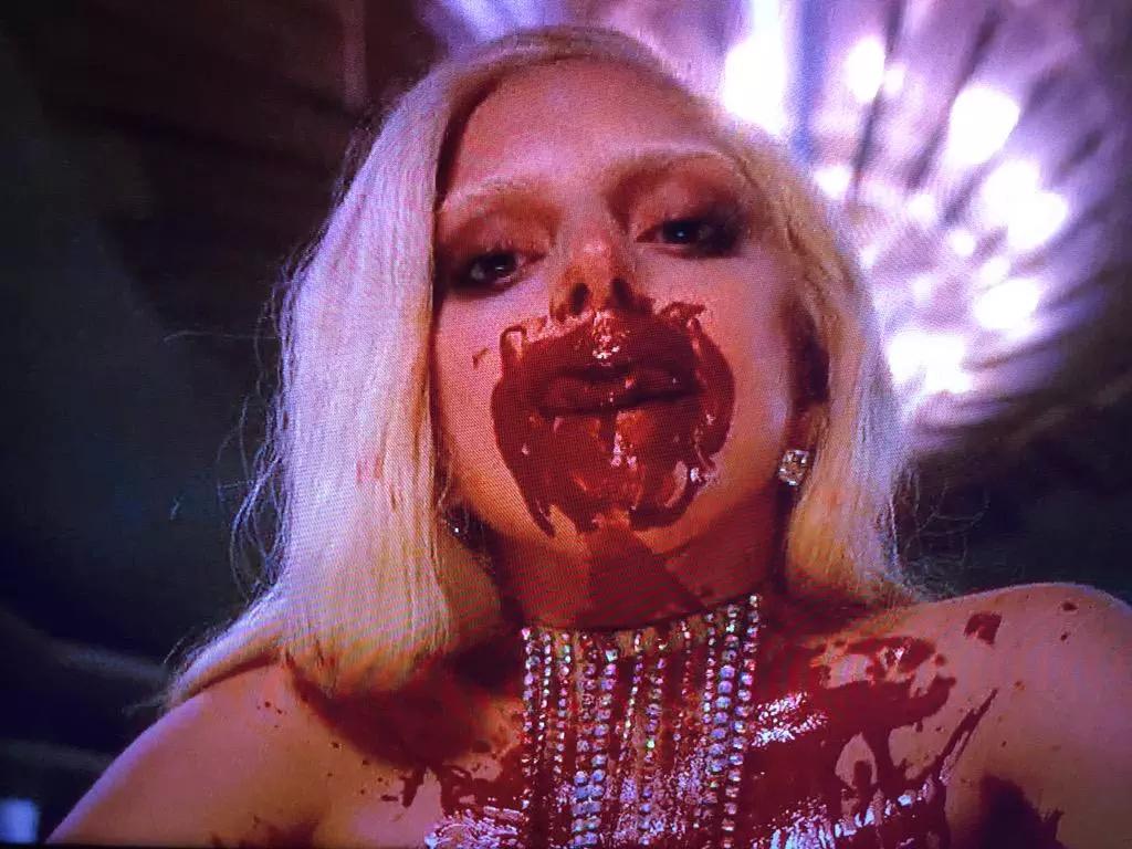 RT @OscarCOfficial: I'm hungry, what's for dinner? #AHSHotel http://t.co/EAZKkB5QeG