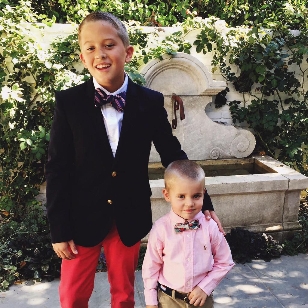 These two... ❤️❤️❤️ #BrotherlyLove http://t.co/6rBTJBU4PX