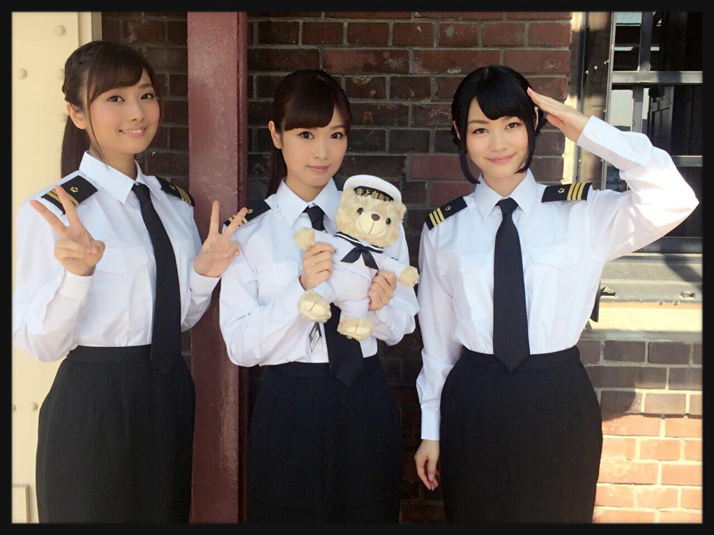 昨日の観艦式にて、海上自衛隊の制服に身を包んだTrident。キリリ☆#アルペジオ 昨日の観艦式にて、海上自衛隊の制服に身を包んだTrident。キリリ☆#アルペジオ