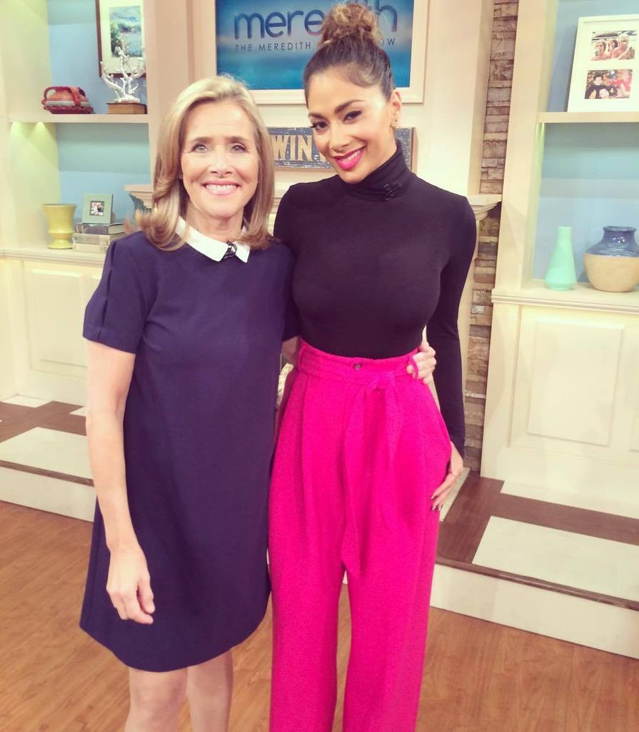 Was lovely and fun to hang with  @meredithshow today???? #meredithviera http://t.co/yGt3XHtgc4 http://t.co/7FA22wHJ7w