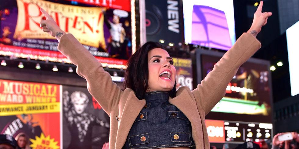 RT @ELLEmagazine: We did NOT see this major career move coming for @ddlovato: http://t.co/Rwko6Y8lkj http://t.co/zUSAR1dnyC