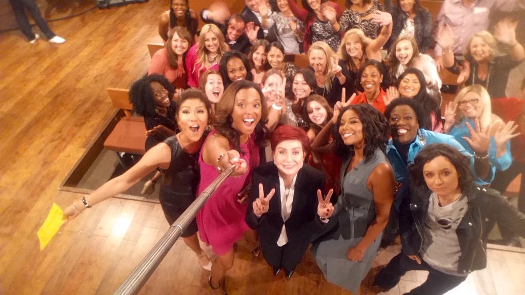 RT @TheTalkCBS: Selfie time with the fabulous @itsgabrielleu! ???? https://t.co/UhdaABGFBE