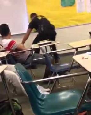 RT @BET: The cop caught on tape brutalizing female student has a history of Excessive Force:
https://t.co/rueM5M6loI https://t.co/Tfj8OhiSDn