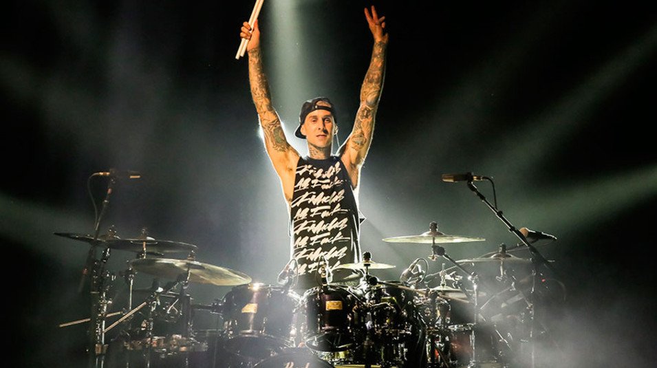 RT @NME: .@blink182's @travisbarker on getting stoned with Cypress Hill and teaching Rihanna drums https://t.co/w9AUpwsS61 https://t.co/TSV…