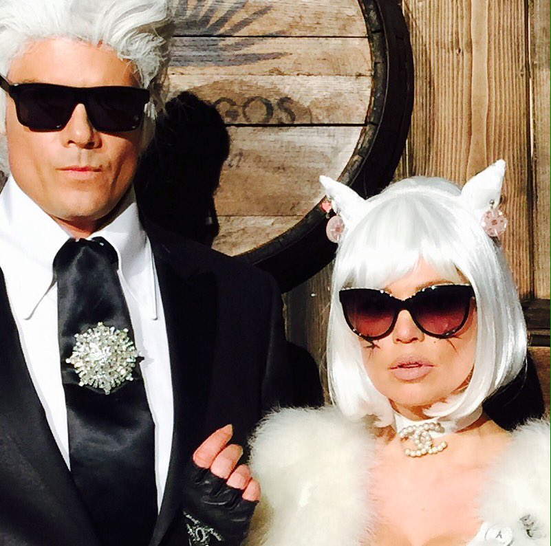 Karrrrrrrlllll and choupette... ooh la la... #chanel #funhalloween https://t.co/B9gN0fEunj https://t.co/NBZNWqDMH9