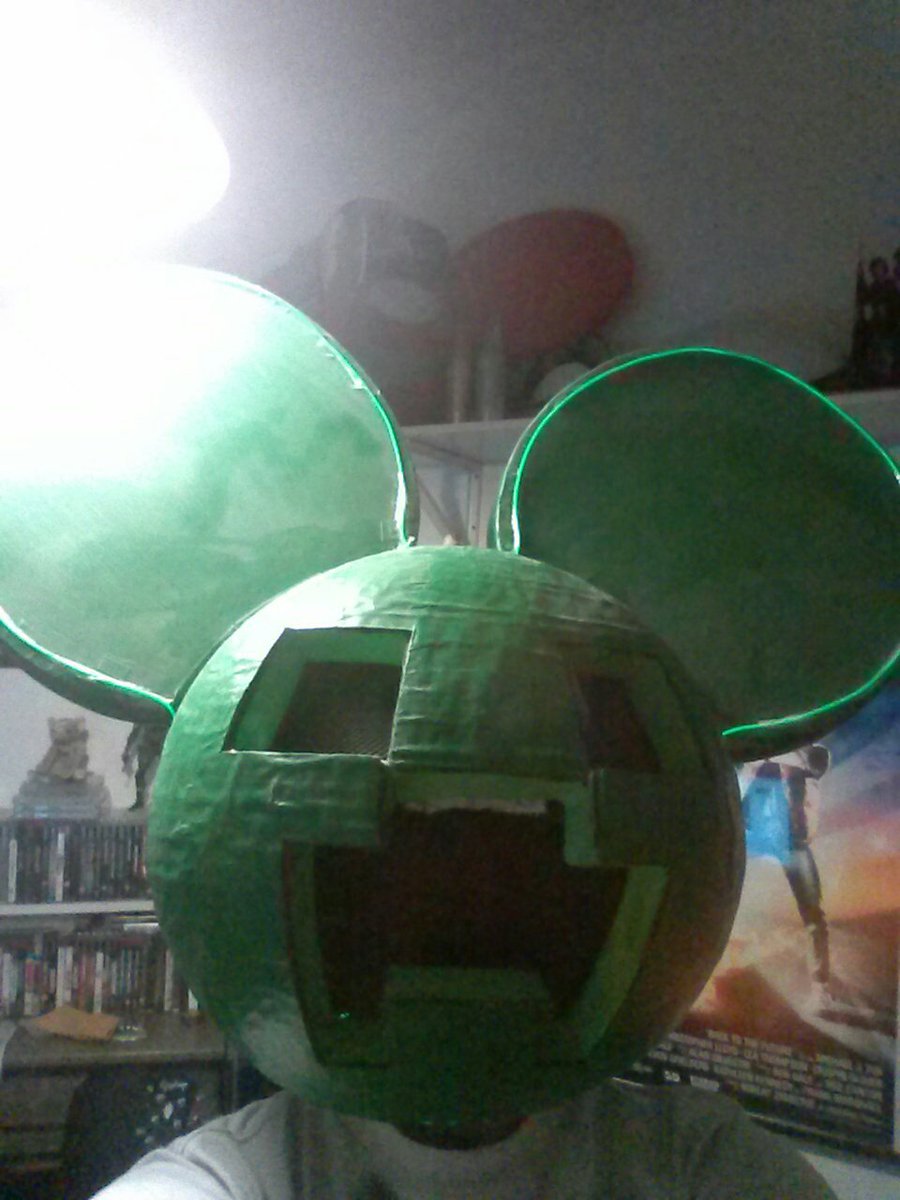 RT @JaKhris: @deadmau5 Happy Halloween! Still holds (kinda) after three years. https://t.co/rFU38LM1tq