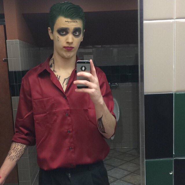 RT @KXE15: My attempt at being Mista J @JaredLeto @SuicideSquadWB https://t.co/2Ye42ldHW2