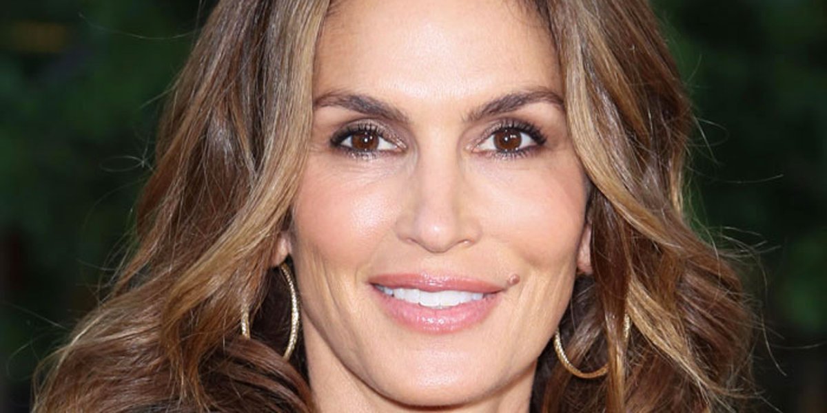 RT @WhoWhatWear: .@CindyCrawford’s #1 tip for succeeding in the fashion industry: https://t.co/3YFQA55Sl3 https://t.co/1WKLqSxd0M