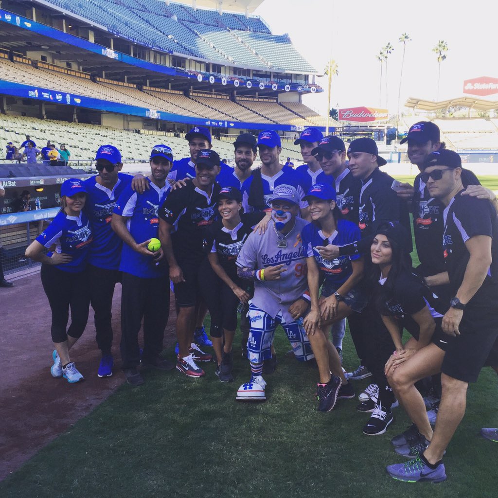 RT @TabBep: @AdrianTitan23 @EvaLongoria #Bat4Hope softball game today for a great cause - I was out to get #mvp - https://t.co/c7iU80518M