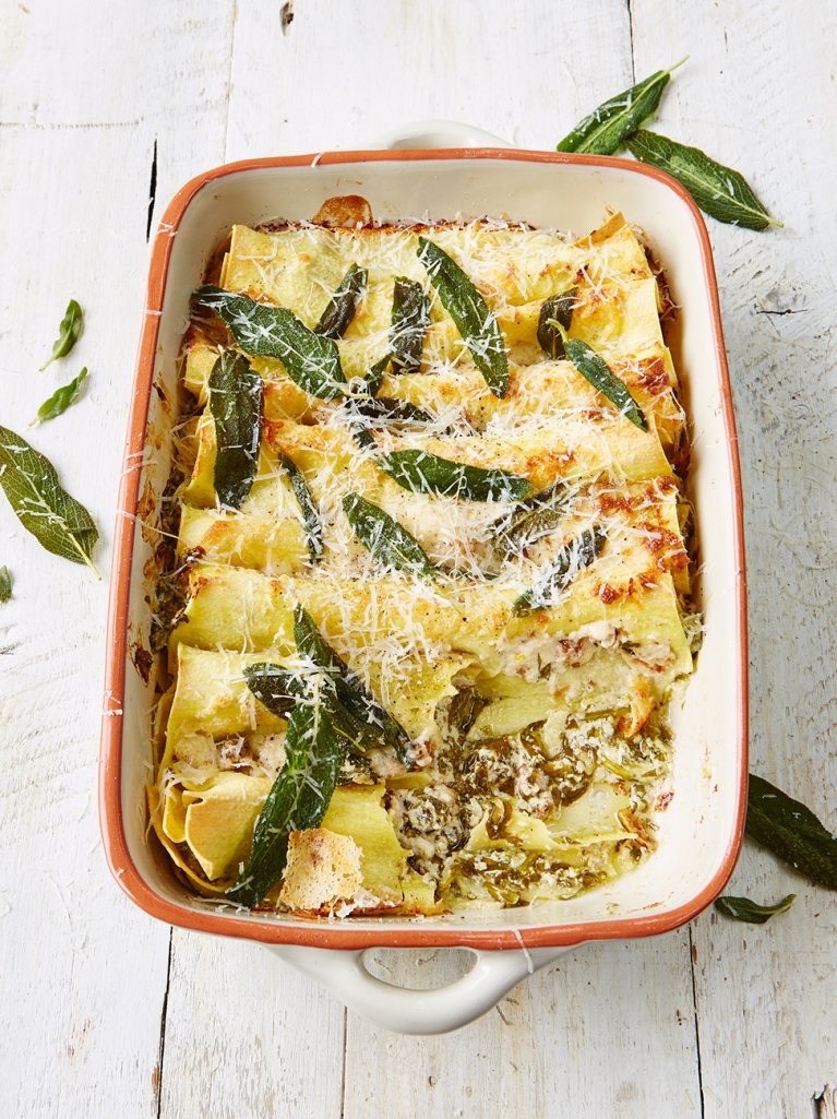 #RecipeOfTheDay Baked cannelloni three-cheese filling with spinach, walnuts & crispy sage https://t.co/PxQiSEbfJT https://t.co/p5pZ5yc0By