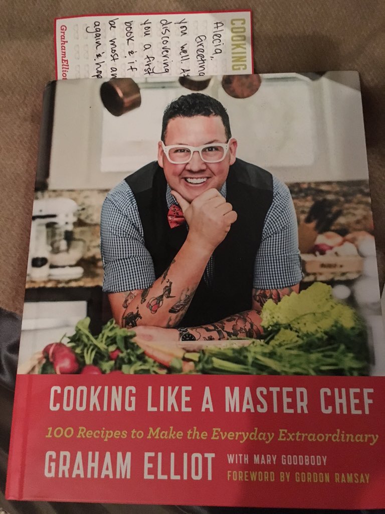 Woohooo thanks babe!!!!!! @grahamelliot I'm going for the watermelon jalapeño ice pops first!!! https://t.co/OqyBgK2Y1u