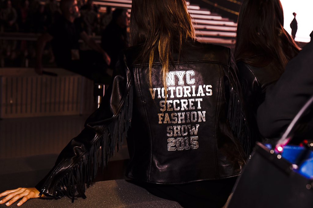 The iconic #VSFashionShow jacket...get your own tomorrow. ???? https://t.co/HyQ120qWyZ