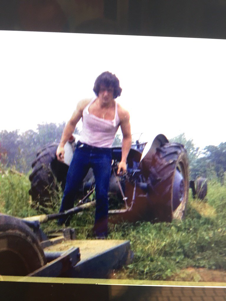 Rare photo  doing some farm work in 1969. Nice tractor.. Was going no where fast. https://t.co/mike7aiXNW