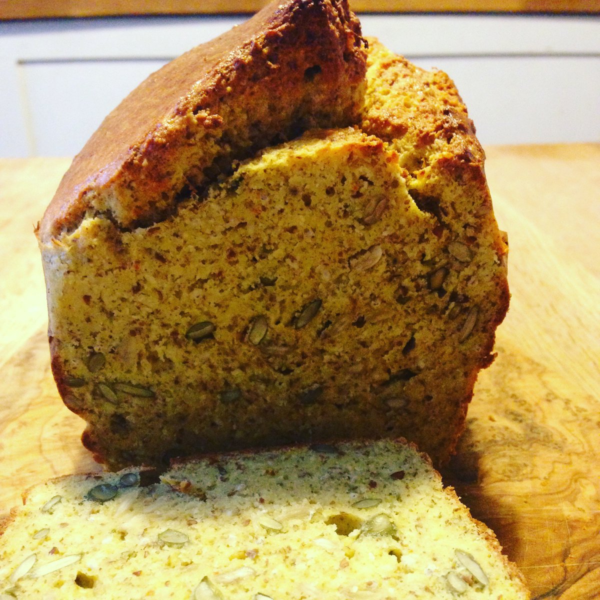 RT @GetKarmly: Yum! I just tried @jamieoliver's #glutenfree #superfood #protein #loaf for the 1st time and it's delicious! ???? https://t.co/h…