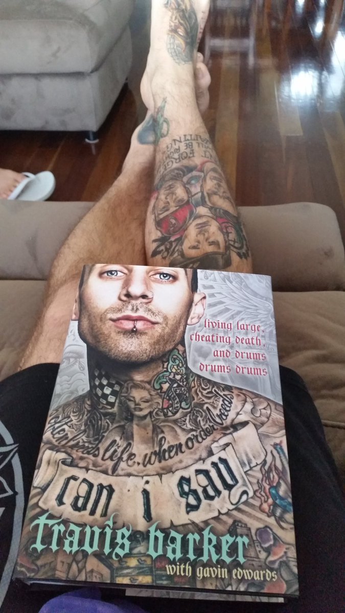 RT @brownypaul: Been waiting a VERY long time to get my hands on this... Can't wait to finish the masterpiece @travisbarker #CanISay https:…