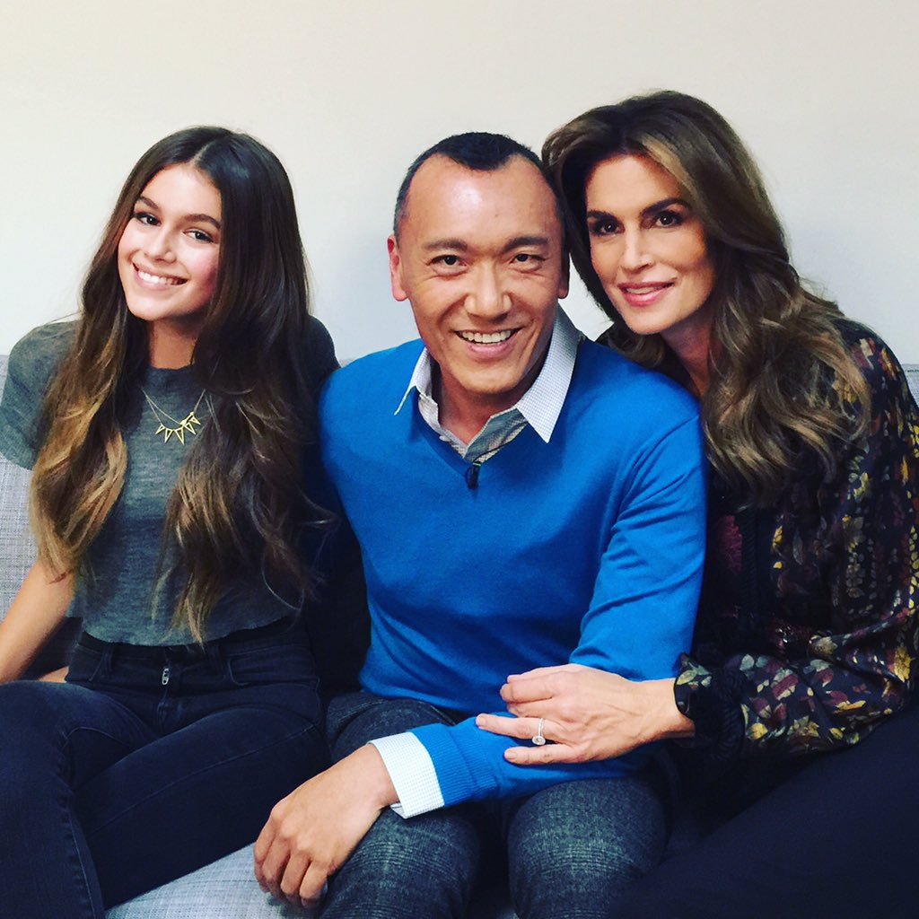 RT @mrjoezee: #tgif TUNE IN to @FABLifeShow to see the fun I have with @CindyCrawford. And how GORGE is her daughter @KaiaGerber???? https://t…