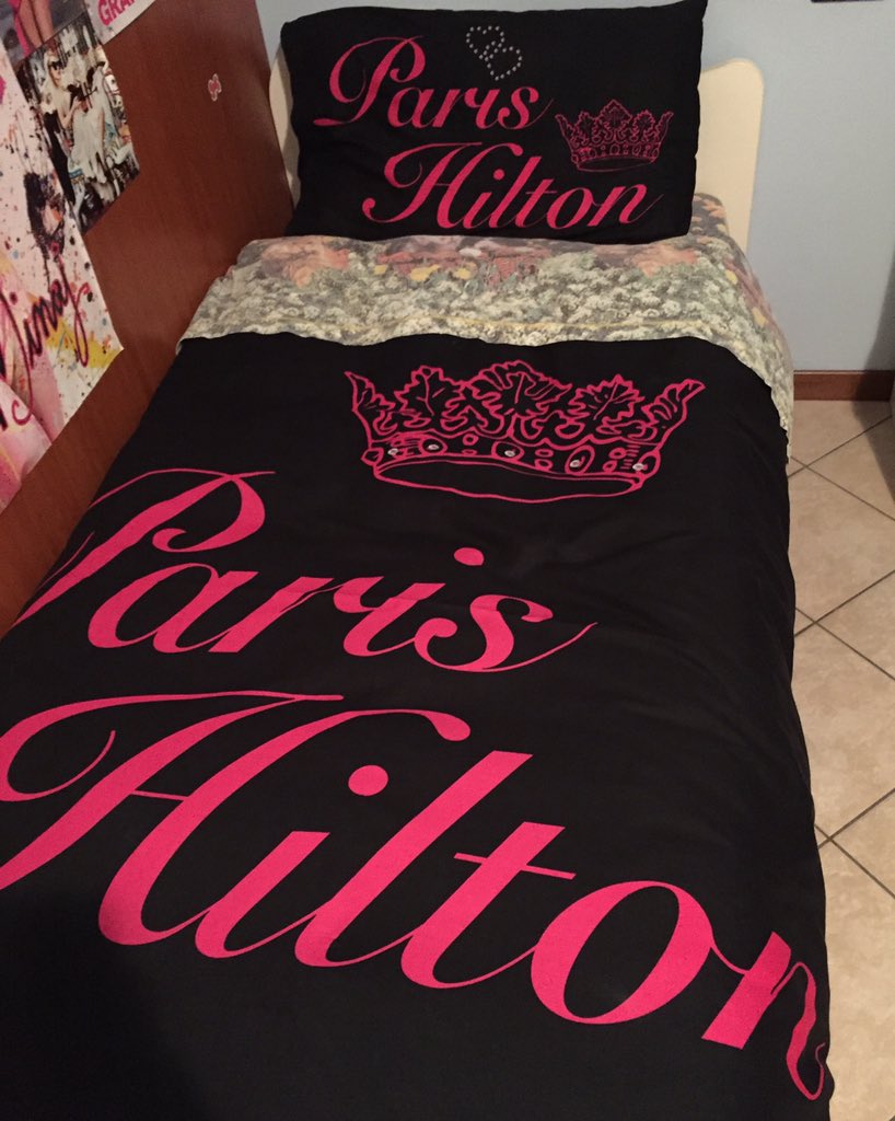 RT @LittleHiltonboy: @ParisHilton best duvet cover ever! Thank you love! Your products and lines are the best! Always so crative! https://t…