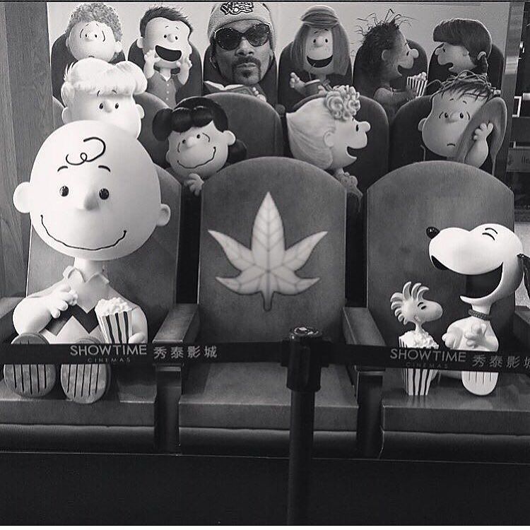 Went to c the homie snoopy movie https://t.co/KN0AoowWlQ https://t.co/avCtC4VgGC