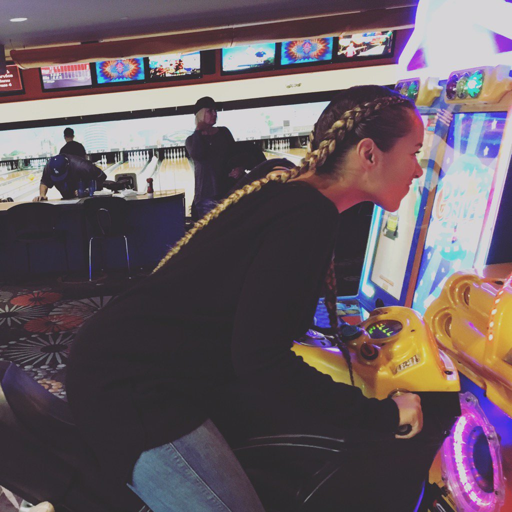 Not competitive at arcade games at all... https://t.co/cQyFqgkHTh