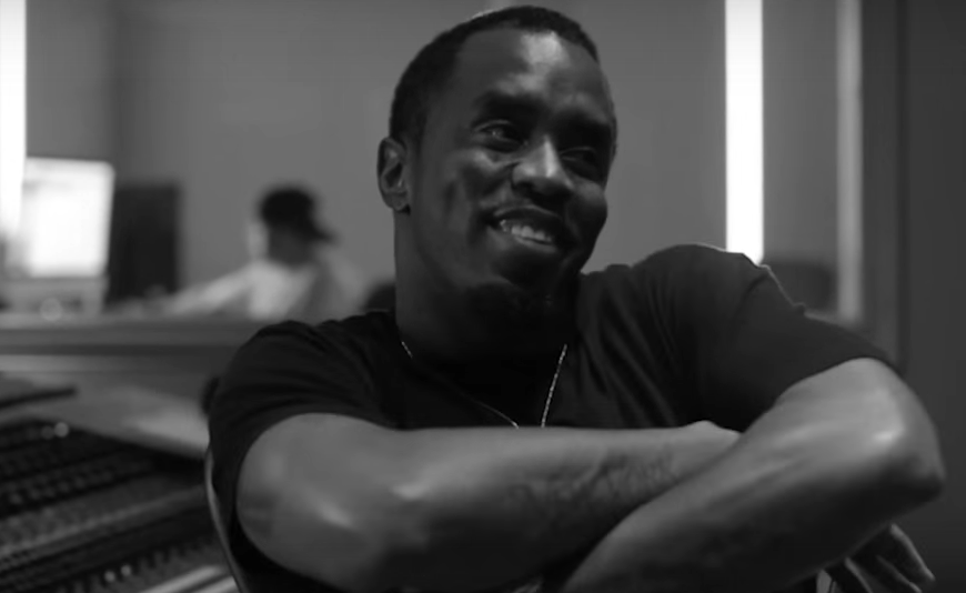 RT @illroots: PUFF DADDY & THE FAMILY - MMM (DOCUMENTARY) https://t.co/g4aXeEVjvO [@iamdiddy] https://t.co/WLvYssqX8h