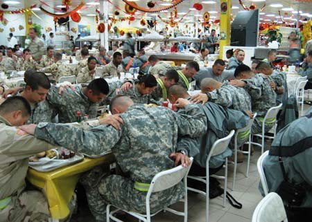 RT @The_navy_seals: Retweet for those who can't be home with their families for Thanksgiving. https://t.co/CjP63ABalh