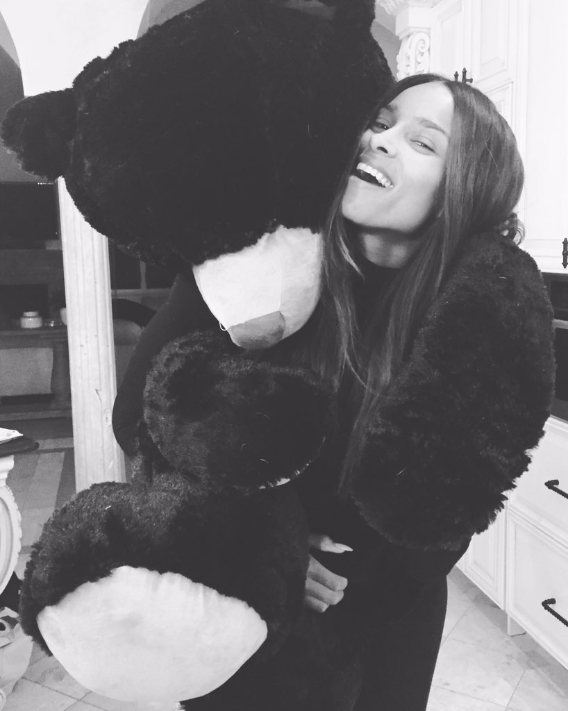 #HappyThanksGiving From Me and The Friendly Bear ????❤️ https://t.co/apZk7SBSrZ