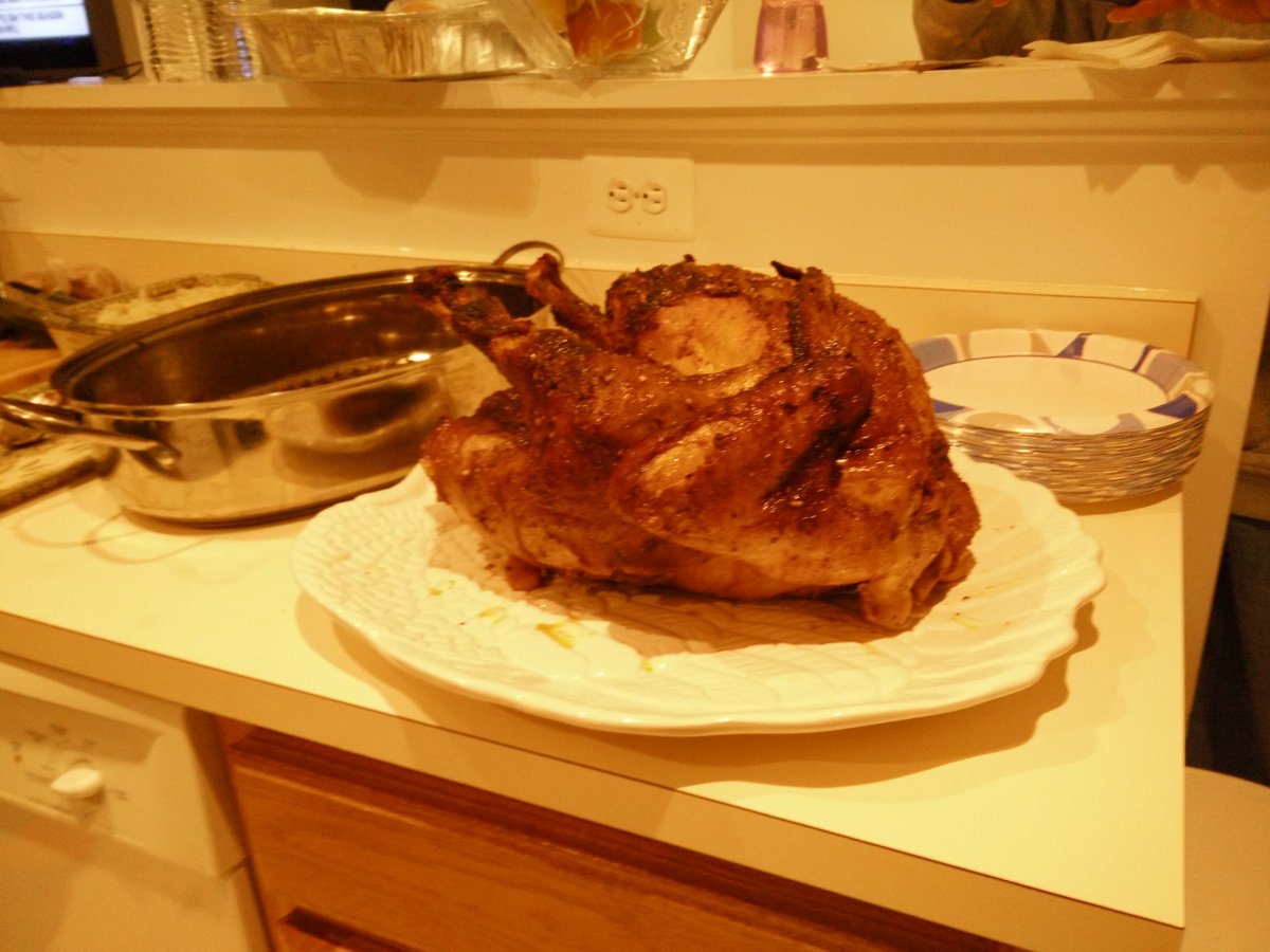 RT @ladykayawins: @Ludacris the turkey was delicious #ludacares Happy Thanksgiving! https://t.co/7KS3nHONzJ