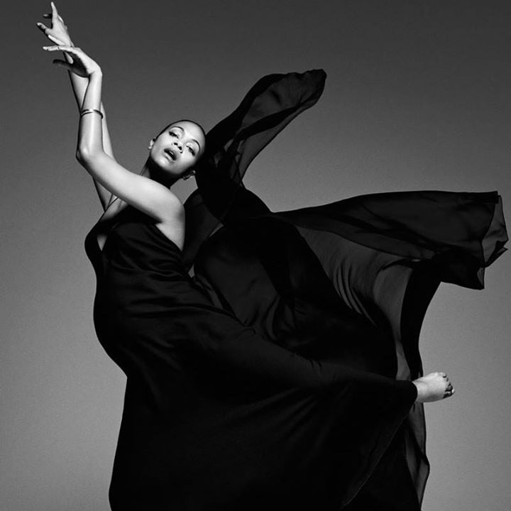 Flashback to this graceful @ELLEmagazine shoot. #fbf #babybump https://t.co/BW5GHLPE7y