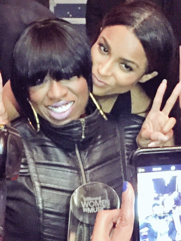 RT @billboard: BTS ???? with our Innovator Honoree @MissyElliott and @Ciara at #WomenInMusic! ???? https://t.co/Rksod0fYZs