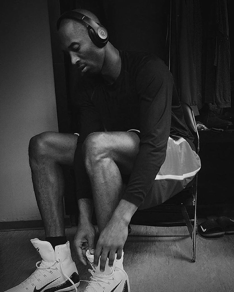 Thanks. @kobebryant ???? https://t.co/xswODVdhZW https://t.co/X5qtbTvlUT