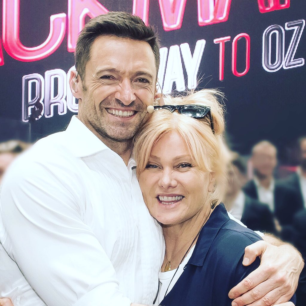 Thanks for an awesome 1st night Syndey! @Deborra_lee #BroadwayToOz https://t.co/rRklNZsLeE