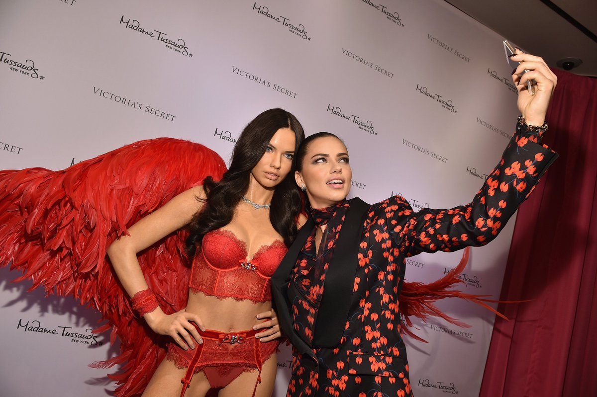 RT @AdrianaLima: With #MadameLima today #VSFashionShow @NYCWax. Thanks @GettyImages... https://t.co/VS8ZT3XONd