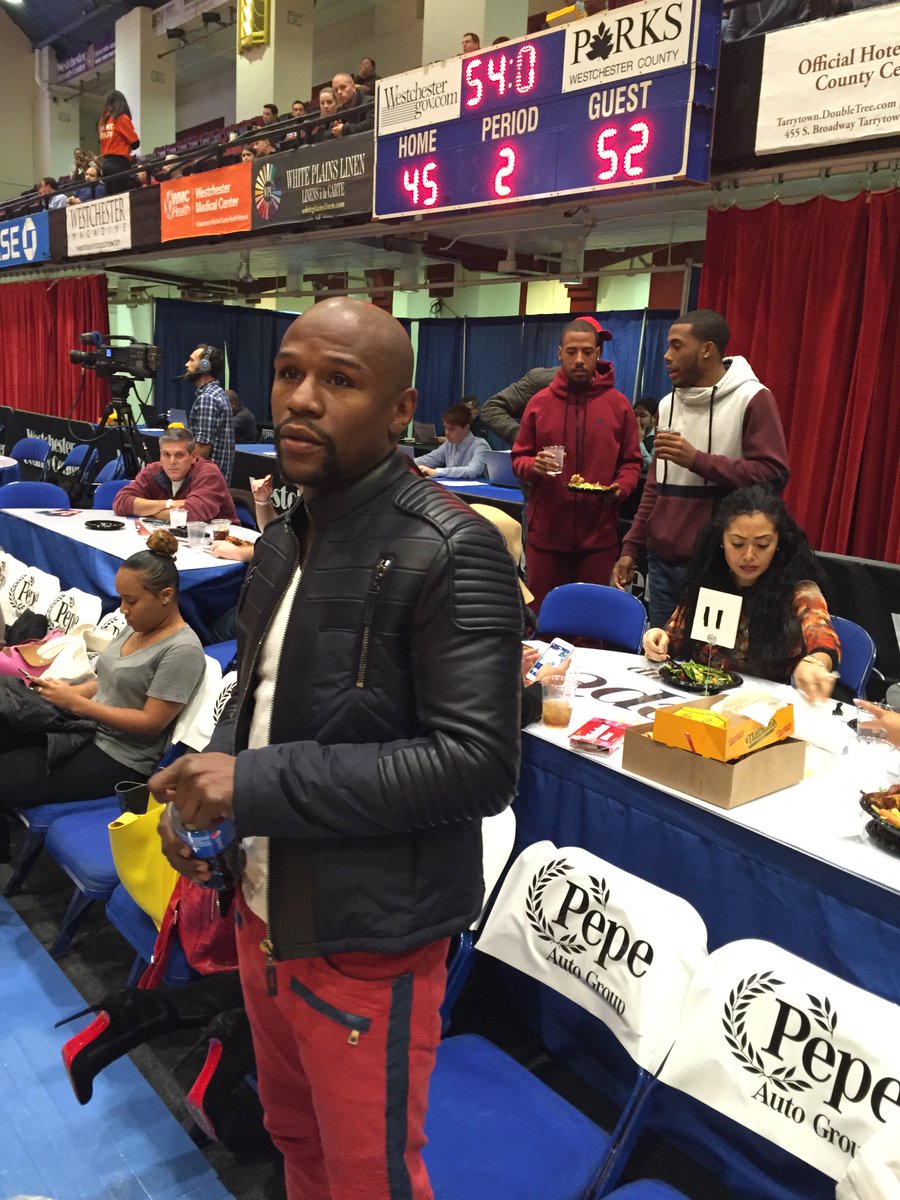 RT @IanBegley: Floyd Mayweather told me he flew out of Vegas on his jet earlier today to watch Westchester's Jordon Crawford https://t.co/g…