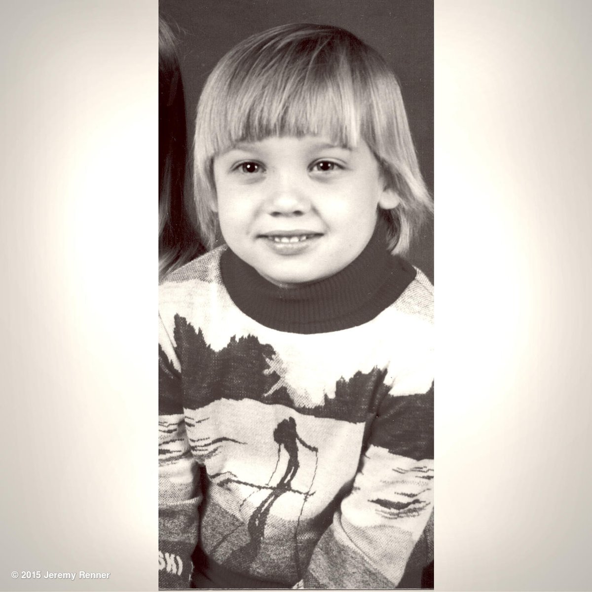 Christmas sweater. #thanksmom #skibum #haircut #isthatmydaughter? https://t.co/ePOxyHwdVJ