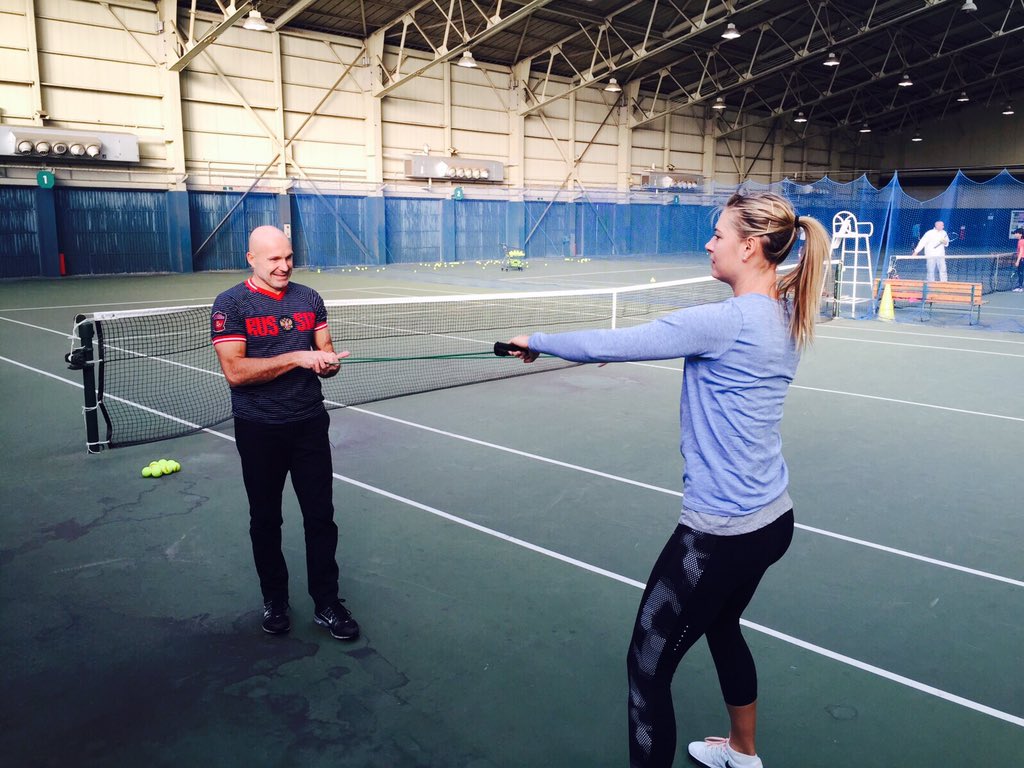 Jet lag in Japan has me thinking how on point Lost In Translation really is. Jerome still thinks we are at fed cup. https://t.co/lP0qqxf7Vd