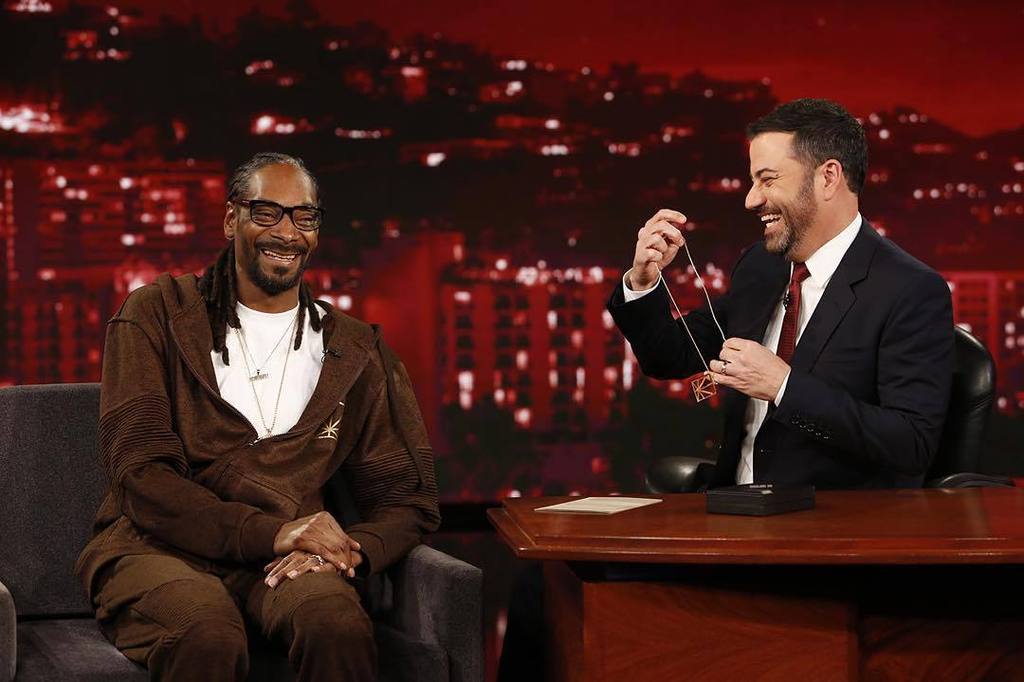 watch me on @jimmykimmel​  tonite on ABC yadigg !! #KIMMEL https://t.co/ZE9zg75pS4 https://t.co/YMlgQbTmlt