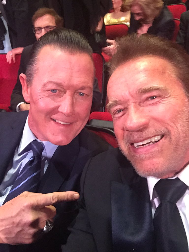 The Reunion of the Machines! Fantastic to catch up w/ my T-1000 friend @robertpatrickT2 & reminisce about old times. https://t.co/DxGuSNrPJC