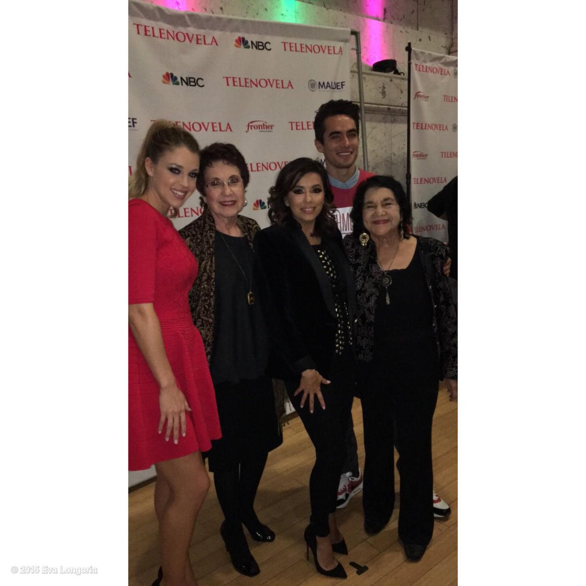 Such an honor to have Dolores Huerta here at the @NBCTelenovela screening tonight!! #TelenovelaDec7 https://t.co/ZuKvvXx5ZN