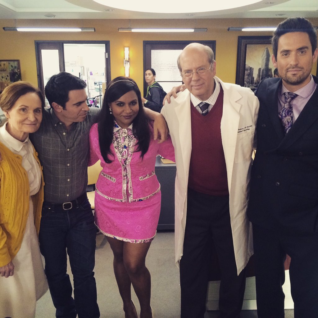 RT @EdwardWeeks: Electrifying & poignant flashbackery in #TheMindyProject mid-season finale, streaming on @hulu at midnight EST/9 PST https…