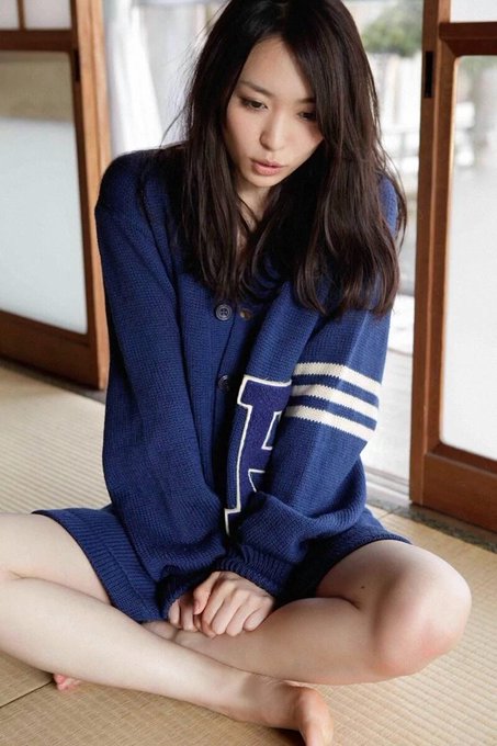 黒川芽以