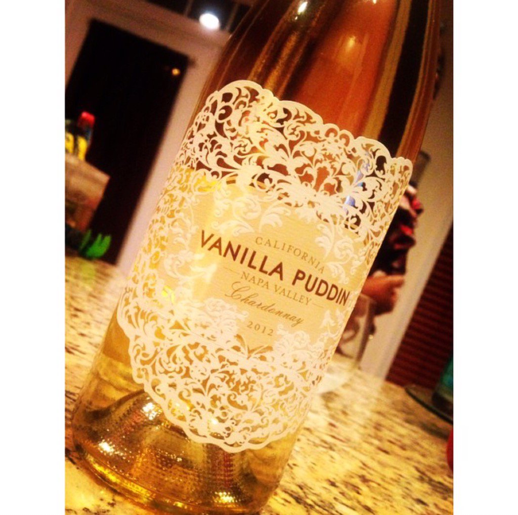 RT @GUnionFanPage: Picked up a bottle of gold, cracking it open for tonight's #BeingMaryJane season finale! YUUSSS! #VanillaPuddinWine http…